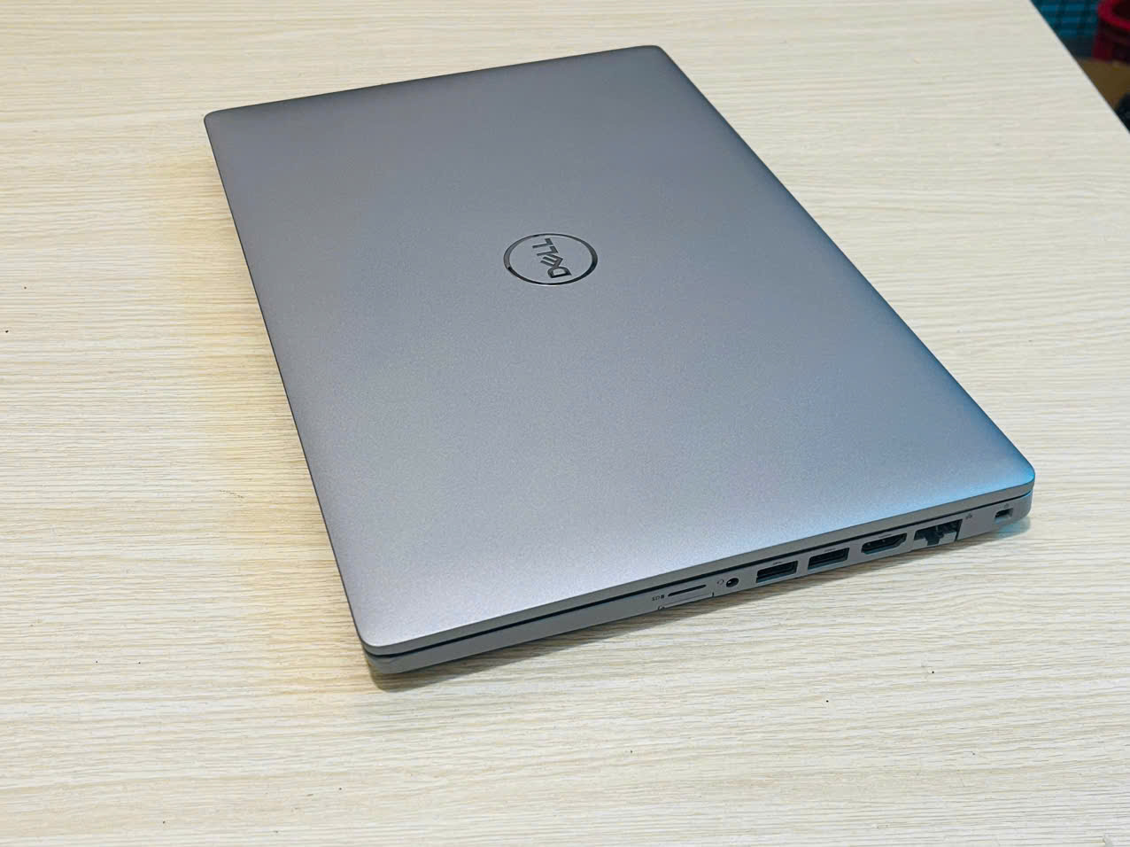 Dell Latitude 5411 đầy đủ các cổng giá rẻ